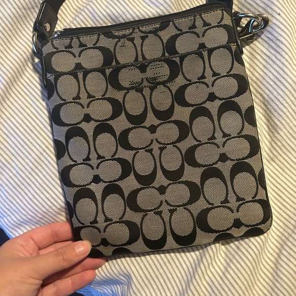 Coach Crossbody Bag Black and Grey - Picture 3 of 4